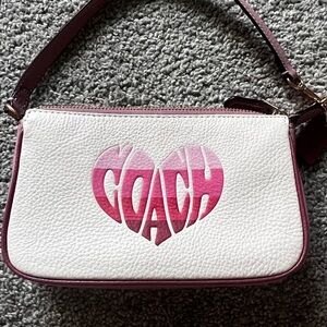 Nolita 19 With Stripe Heart Motif